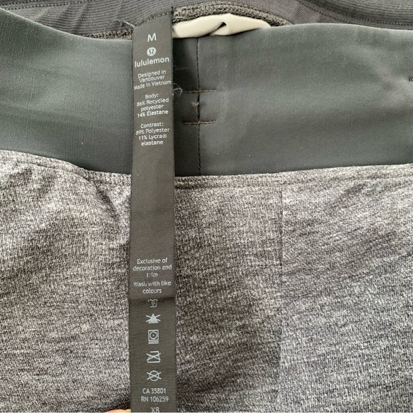 Lululemon THE Short Men M Linerless 9” Updated Heather Texture Printed Grey Coal - Picture 12 of 13